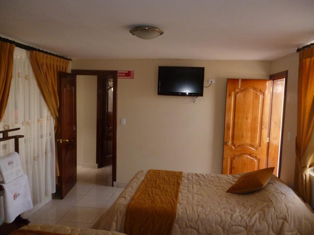 Hostal Fevilamir Ibarra Luaran gambar