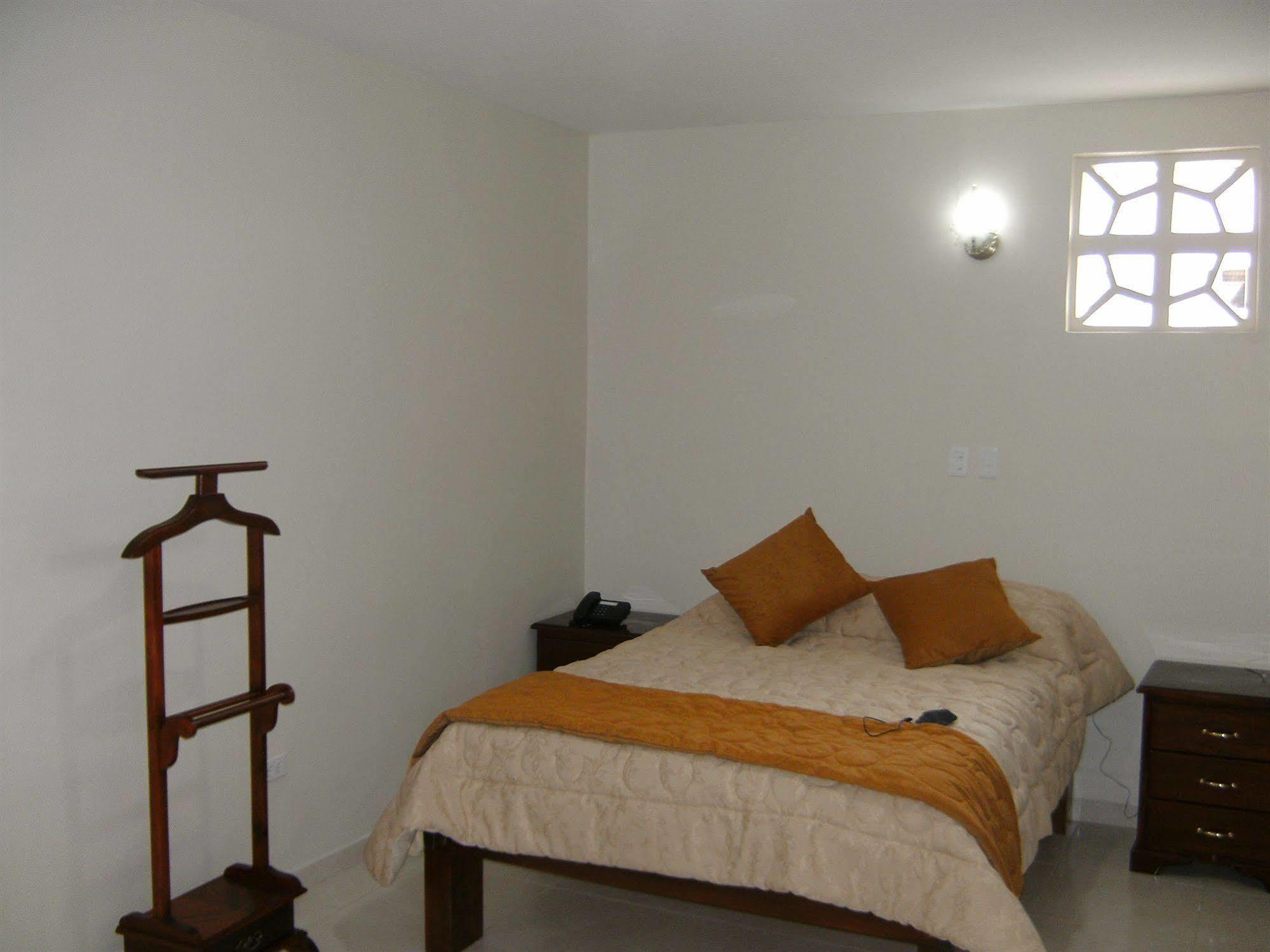 Hostal Fevilamir Ibarra Luaran gambar
