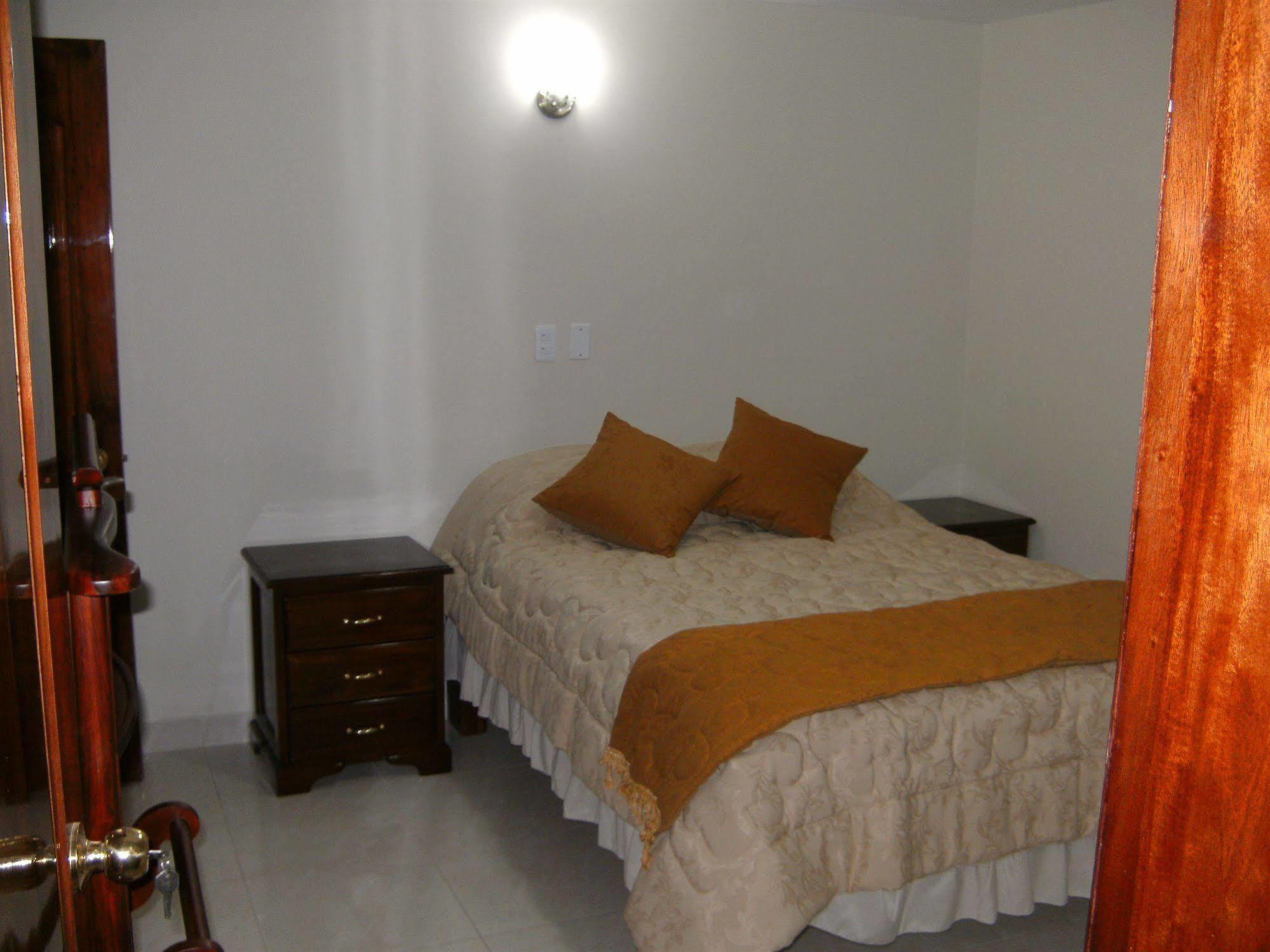 Hostal Fevilamir Ibarra Luaran gambar